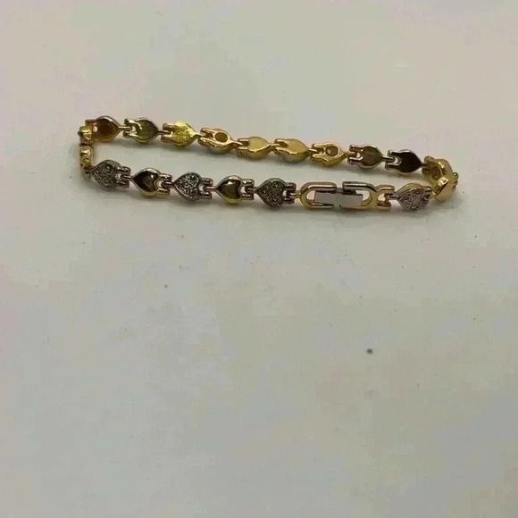 Linked hearts bracelet - Picture 1 of 4